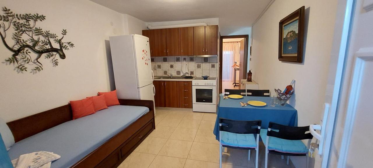 Anna Apartments Nea Peramos (Macedonia) Exterior foto